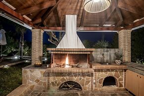 Amalthia Villa