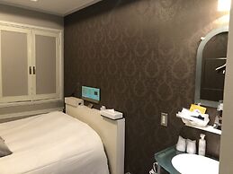 Hotel U