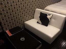 Hotel U