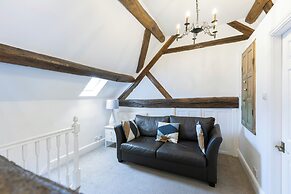 OYO Blenheim House