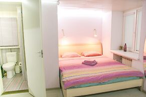 Antresol Apartments