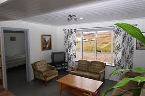 Guesthouse Steindórsstadir