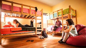 Econunay Hostels