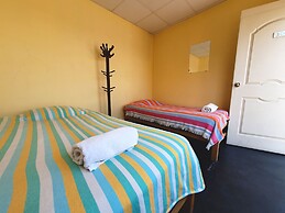 Econunay Hostels