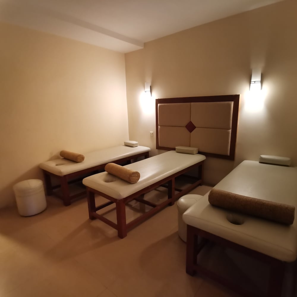 Oruseeey Hotel