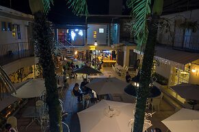 Hotel Corona Real