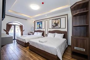 The Art - Win Hotel