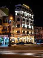 The Art - Win Hotel