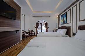 The Art - Win Hotel