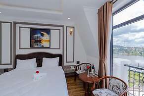 The Art - Win Hotel