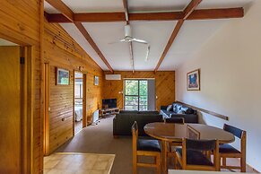 Wonboyn Cabins & Caravan Park