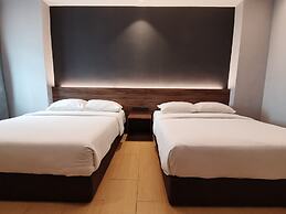 Lumut Hotel