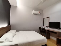 Lumut Hotel