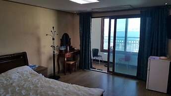 Eden Hostel