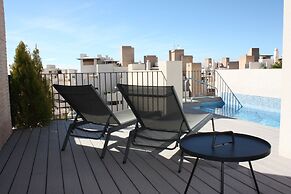 Penthouse With Private Pool Near Beach