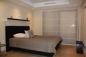 Frontline Penthouse With Private Pool