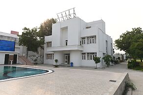 Rajshree Resort