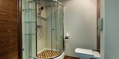 Noah's Ark Deluxe Hotel & Spa