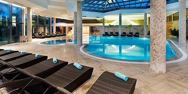 Noah's Ark Deluxe Hotel & Spa