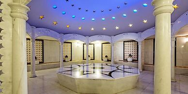 Noah's Ark Deluxe Hotel & Spa
