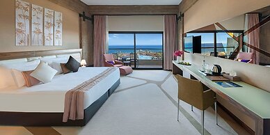 Noah's Ark Deluxe Hotel & Spa