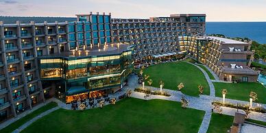 Noah's Ark Deluxe Hotel & Spa