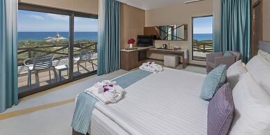 Noah's Ark Deluxe Hotel & Spa