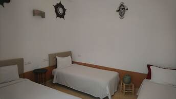 L'Auberge de Tennis Msc