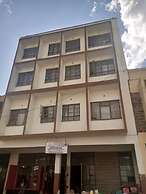 Sir James Hotel