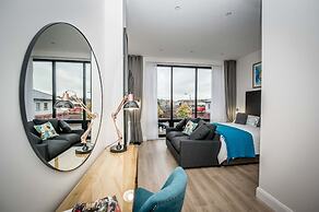 The James Suites