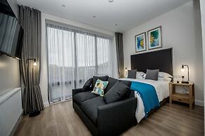 The James Suites