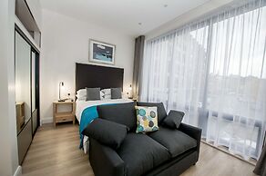 The James Suites