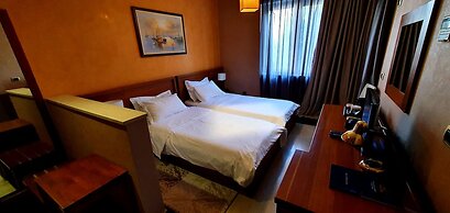 Nov Hotel