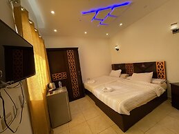 Sahara Pyramids Inn