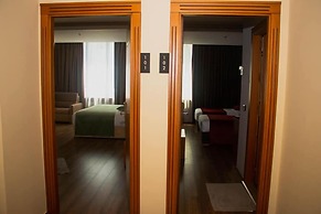 Albanopolis Hotel