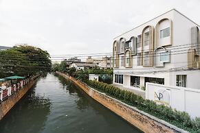 Nappiness Hotel