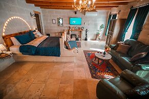 Zeus Cave Suites