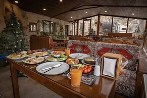Zeus Cave Suites