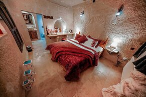 Zeus Cave Suites