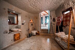Zeus Cave Suites