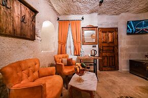 Zeus Cave Suites