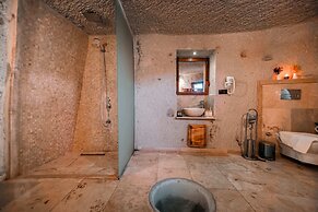 Zeus Cave Suites