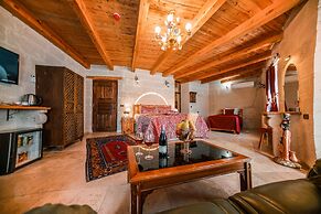 Zeus Cave Suites