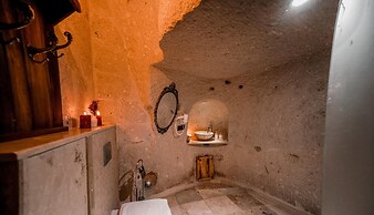 Zeus Cave Suites