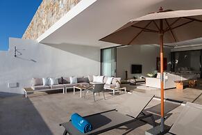 Skye Beach Hotel
