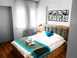Otel 374