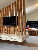 Otel 374