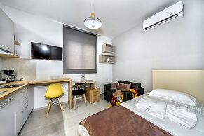 Elia Tree Studios