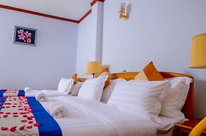 City Light Hotel