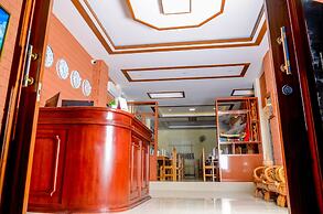 City Light Hotel
